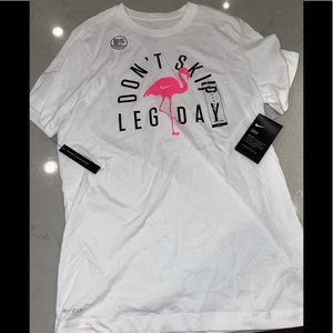 Nike ‘don’t skip leg day’ tee
